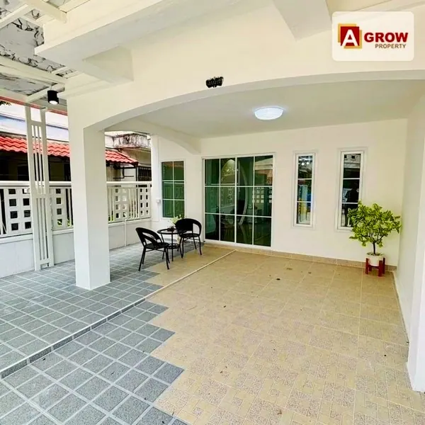 ม.เคซี3 รามอินทรา บ้านหลังมุมรีโนเวทใหม่พร้อมอยู่ ใกล้แนวรถไฟฟ้า บ้านพร้อมอยู่