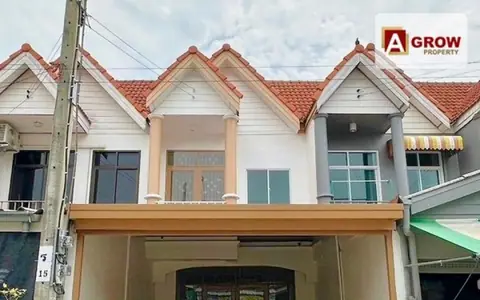 ม. โกลด์แลนด์ บ้านตกแต่งและรีโนเวทใหม่ทั้งหลังพร้อมเข้าอยู่ ต่อเติมครัว เคาท์เตอร์ครัว เปลี่ยนสุขภัณฑ์ใหม่