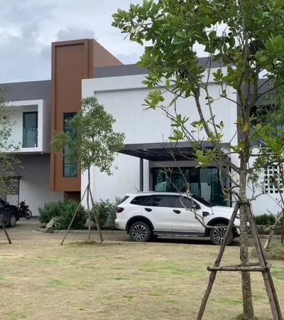 บ้านพร้อมสะว่ายน้ำส่วนตัว สไตล์โมเดิร์น ใกล้ ม.แม่โจ้ 9 นาที บรรยากาศดี ธรรมชาติ เงียบสงบ
