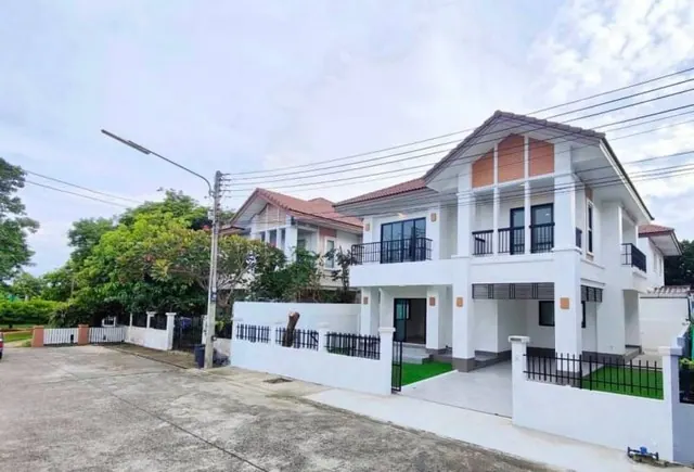 บ้านเดี่ยว 3 นอน 3 น้ำ 2 ที่จอด ไม่มีบ้านตรงข้าม ม.ทรัพย์หมื่นแสน2