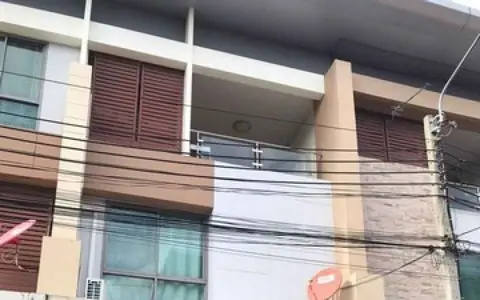 ให้เช่าทาวโฮม ในหมู่บ้านโมทาวน์3 ชั้น  ตรงข้าม เซ็นทรัลแจ้งวัฒนะ ซ.แจ้งวัฒนะปากเกร็ด19 หมู่บ้านโมทาวน์