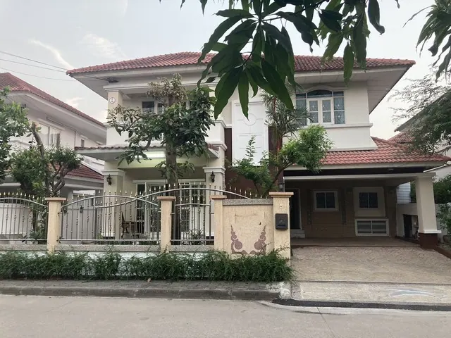 ให้เช่าบ้านเดี่ยว  ใกล้Central Eastville , The Crystal   ลาดพร้าว 71  นาคนิวาศ 48