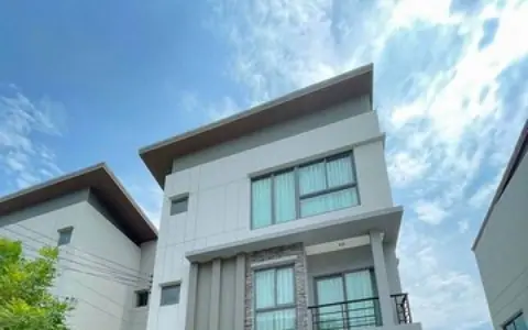 ขายบ้านบ้านแฝด 3 ชั้น บ้านกลางเมือง ดิ อิดิชั่น พระราม9-กรุงเทพกรีฑา  ย่านศรีนครินทร์ ร่มเกล้า