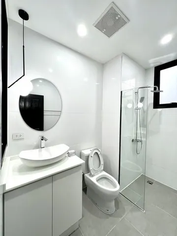 ขายบ้านเดี่ยว ในโครงการ ซอยบางนา-ตราด 39 บ้านสร้างใหม่ สไตล์โมเดิร์น