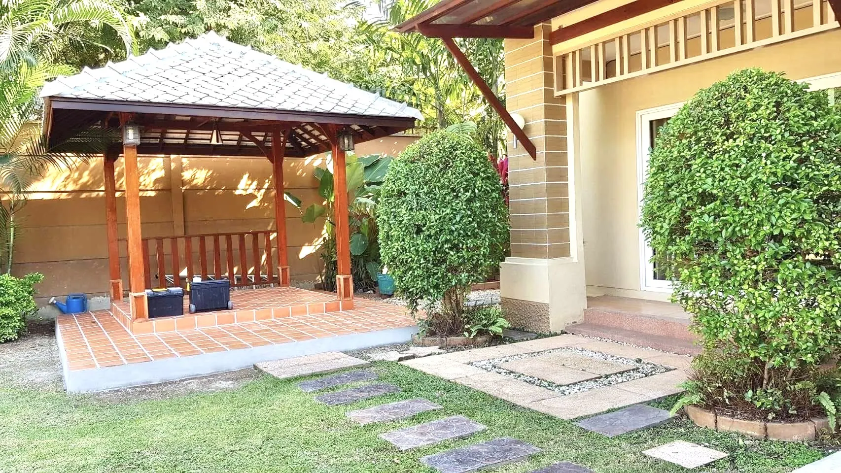 ขายบ้านในโครงการ หมู่บ้าน วรารมย์ พรีเมี่ยม แก้วนวรัฐ เชียงใหม่ พร้อมอยู่ เฟอร์ครบ