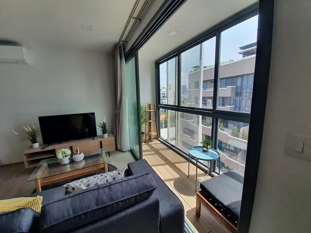 Taka Haus Ekamai comfortable clean quiet 8th floor BTS Ekkamai