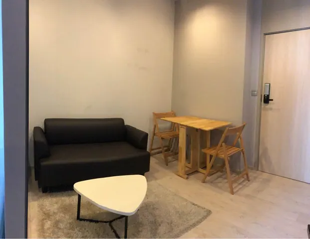 M Thonglor 10 convenient quiet private 8th floor BTS Ekkamai