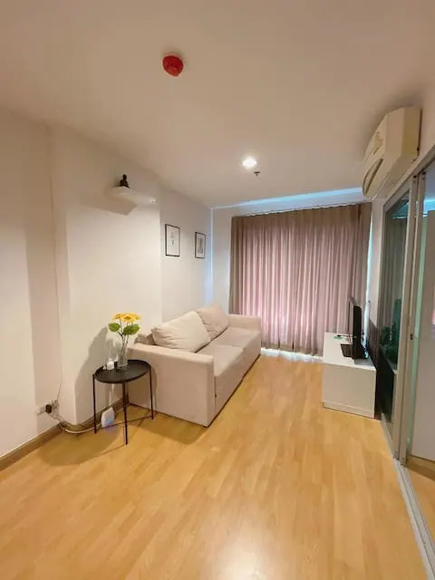 Aspire Rama 4 spacious safe quiet 8th floor BTS Ekkamai