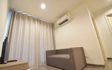 The Trust Erawan Clean safe private 10th floor BTS Erawan