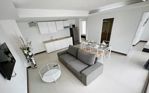 The Waterford Sukhumvit 50 spacious private quiet 5th floor BTS On Nut