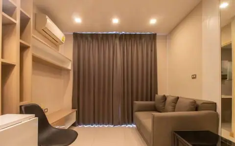 The Ace Ekamai Safe convenient quiet 2nd floor BTS Ekkamai