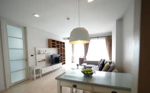 Nusasiri Grand Condo Sukhumvit 42 spacious safe 15th floor BTS Ekkamai