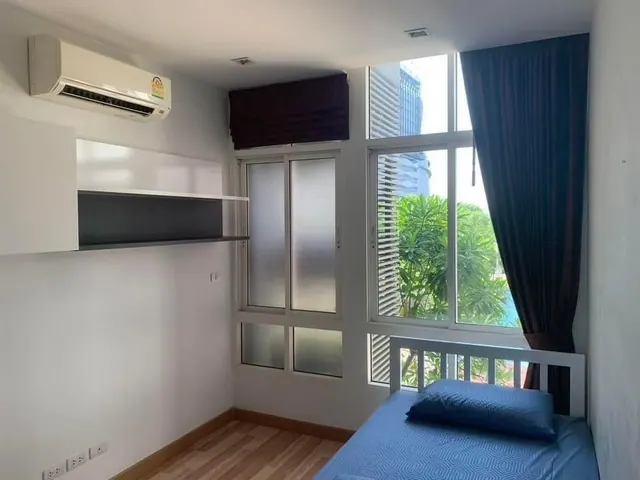 Ideo Verve Sukhumvit 81 private quiet comfortable 6th floor BTS On Nut