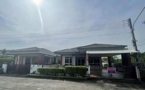 บ้านเดี่ยว 3 ห้องนอน 2 ห้องน้ำ 2 ที่จอดรถ หมู่บ้านฉัตรทองพาวิลเลี่ยน 5 ถ.รักษ์พรุ อ.หาดใหญ่ จ.สงขลา