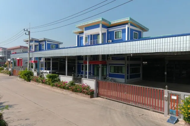 ขายโรงงาน พร้อม ออฟฟิศ 3 ชั้น 4 โกดัง (มีใบ รง.4 ) ที่ดินเกือบ 3 ไร่ จ.สมุทรสาคร Factory and Warehouse for sale Samut Sakhon