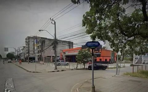 พื้นที่ให้เช่า รามคำแหง185 พื้นที่ว่าง ขนาด 950 ตร.ม.