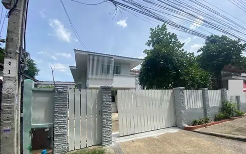 บ้าน บ้านสวนสน 3Bedroom3น้ำ 0 Rai 1 งาน 6 ตรว. 9500000 THAI BAHT ใกล้ ตลาดนัดมาร์เก็ตทูเดย์ ดีเวอร์