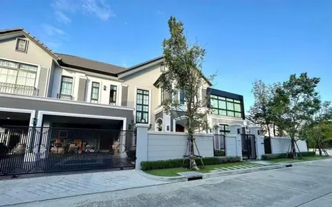 ขายคฤหาสน์ The Palazzo ปิ่นเกล้า เนื้อที่ 179.1 ตร.ว. พื้นที่ใช้สอย 703 ตร.ม.