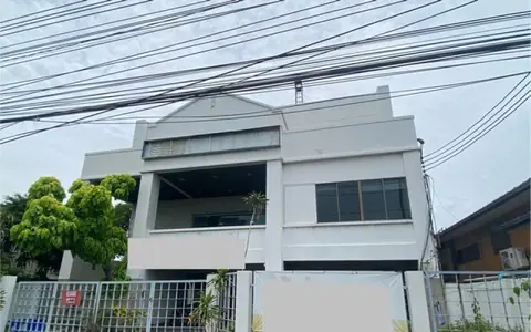 OFfice สำนักงานเทพารักษ์ 1Bedroom1BR 180000 - ไม่ไกลจาก สถานีศรีด่าน ศรีเทพา เข้าอยู่ได้ทันที สมุทรปราการ