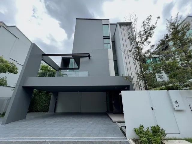 วีเว่ กรุงเทพกรีฑา