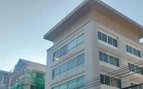 ให้เช่าและขายอาคาร​สำนักงาน​ 5 ชั้น​ ประมาณ 655 ตรม. มีลิฟท์ ถนนนวลจันทร์ ติดเลียบด่วนรามอินทรา ใกล้เซ็นทรัลอีสวิลล์