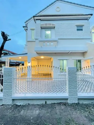 ขายบ้านแฝดหมู่บ้านบุศรินทร์  [L&H] บางบัวทอง   ทำเลรถไฟฟ้า สถานีแยกบางพลู