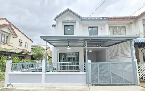 ขายด่วนบ้านทาวน์หมู่บ้านอักษราสวยพร้อมอยู่รีโนเวทใหม่