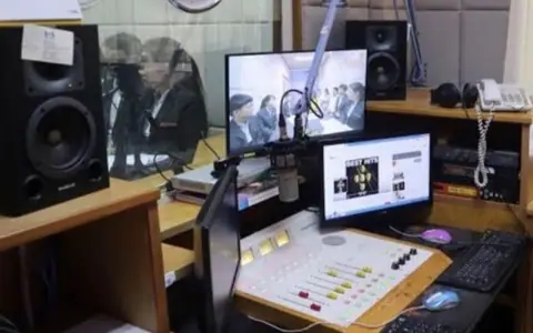 ทรัพย์ขายเช่าเอาใจลูกค้าต่อได้ สถานีวิทยุชุมชนคลื่น FM จดทะเบียนถูกต้องขึ้นต่อ กสทช. ทำต่อได้เลย โทร 083-0052952