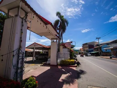 การลงทุนที่คุ้มค่า!! ขาย ร้านอาหาร ตัวเมืองนครปฐม จุดยุทธศาสตร์ทำเลที่ตั้งร้านอาหาร ถนนสวนตะไคร้ ริมน้ำ 376 ตารางวา