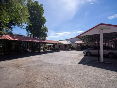 การลงทุนที่คุ้มค่า!! ขาย ร้านอาหาร ตัวเมืองนครปฐม จุดยุทธศาสตร์ทำเลที่ตั้งร้านอาหาร ถนนสวนตะไคร้ ริมน้ำ 376 ตารางวา