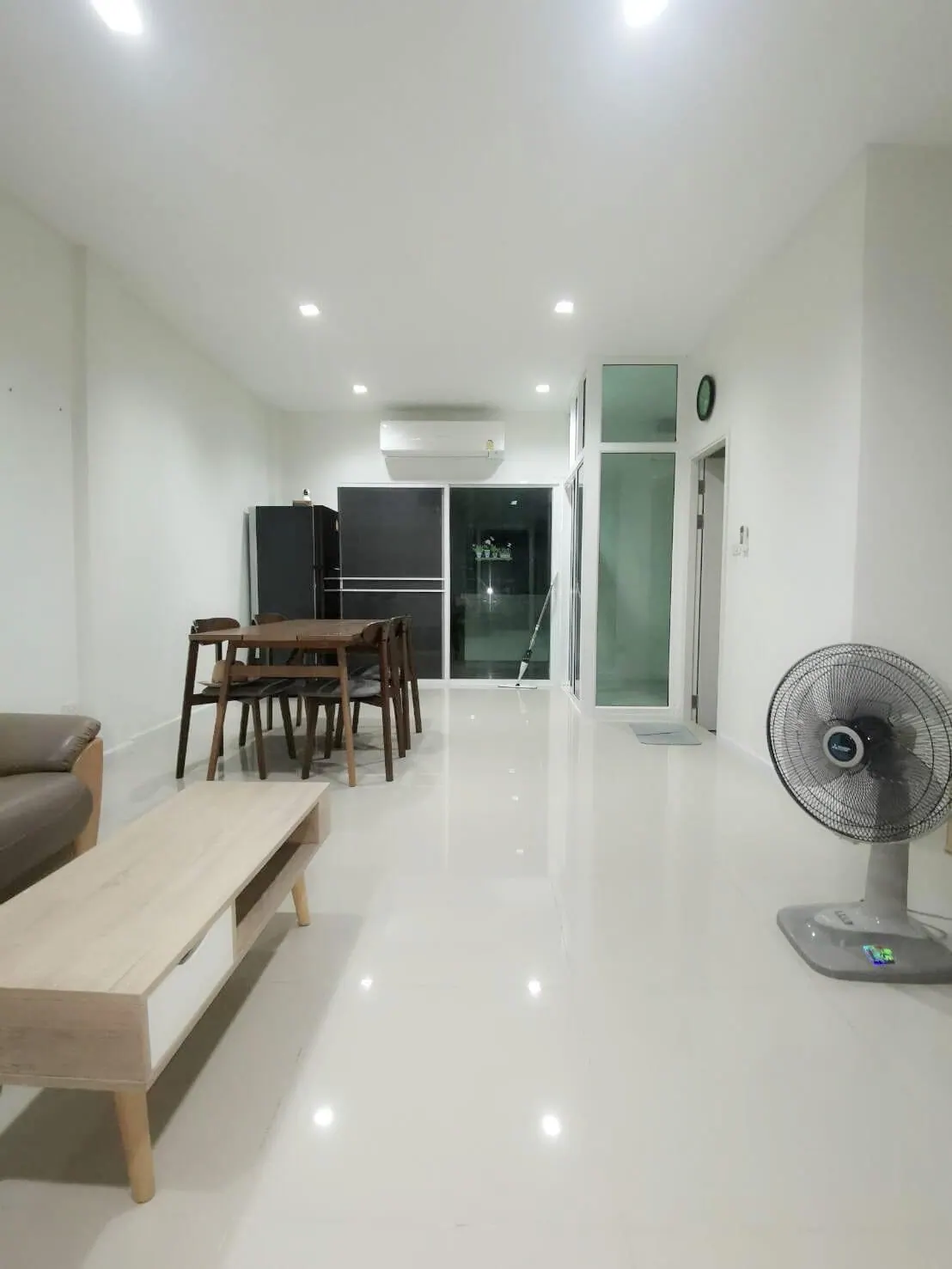 (ปล่อยให้เช่า-ขาย)หมู่บ้านวิรัลพัชร​ -เฉลิมพระเกียรติร.9 39,000/m. 5.9mb. Tel.Uri 0958195559