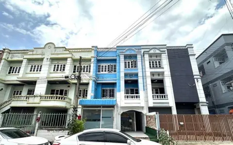 ขายโฮมออฟฟิศ 3 ชั้น ติดถนนพระราม 2 ซ.เอกชัย 5 อ.เมือง สมุทรสาคร พื้นที่ 26.4 ตร.ว (200 ตร.ม)