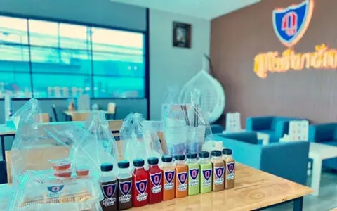 เซ้งขาดทุน กูโรตีชาชัก สมุทรปราการ ตรงข้ามปั๊ม ปตท.ซอยมังกร เปิดมาแล้ว 4 ปี มีที่จอดรถ