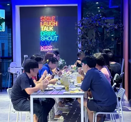 ให้เช่า ร้านอาหาร-คาเฟ่ ลาดกระบัง นิคมลาดกระบัง เช่าเพียง 60000 บ ต่อเดือน คุ้มมาก มีที่จอดรถสะดวกสบาย 50++คัน พร้อมตกแต่ง