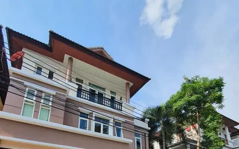 ให้เช่าบ้านเดี่ยวย่านสุทธิสารมี3 ชั้น 250 ตรม. 4นอน5น้ำตกแต่งสวยแอร์เฟอร์ครบใกล้MRTสุทธิสารเช่า70000บาท/เดือนถ.ลาดพร้าว64