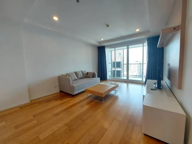 ขาย ต่ำกว่าราคาตลาด 15 Sukhumvit Residence สุขุมวิท 15 ไกล้ BTS Nana เพียง 5 นาที และ MRT สุขุมวิท