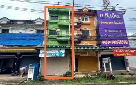 อาคารพาณิชย์3ชั้นครึ่ง อ.ขลุง จ.จันทบุรี 16 ตารางวา