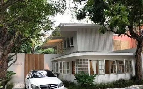 ให้เช่าบ้านเดี่ยว2ชั้น 100 ตร.ว.ย่านพร้อมพงษ์ สุขุมวิทใกล้BTSพร้อมพงษ์ เหมาะทำคาเฟ่ ร้านอาหาร สปา