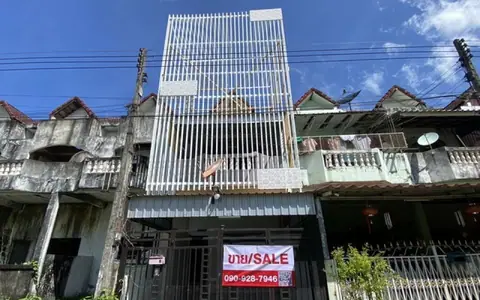 ขายด่วน ทาวน์เฮาส์ 3 ชั้น ใกล้สวนสาธารณะหนองบัว  จ.อุดรธานี