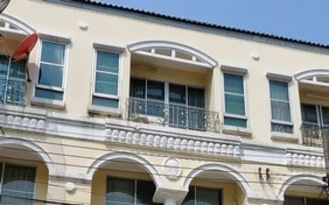 ให้เช่าทาวน์โฮม 3 ชั้น ม.บ้านกลางเมือง พระราม 9-ศรีนครินทร์ ตรงข้ามธัญญะ พาร์ค