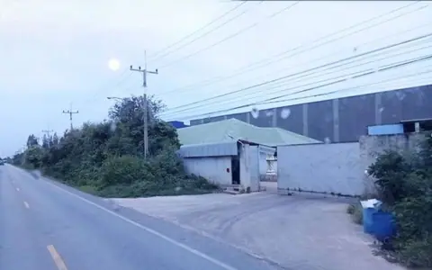 ให้เช่าโกดังสินค้าเก็บของ-โรงงาน ติดถนนทางหลวงชนบท 2006 จ.สมุทรสาคร