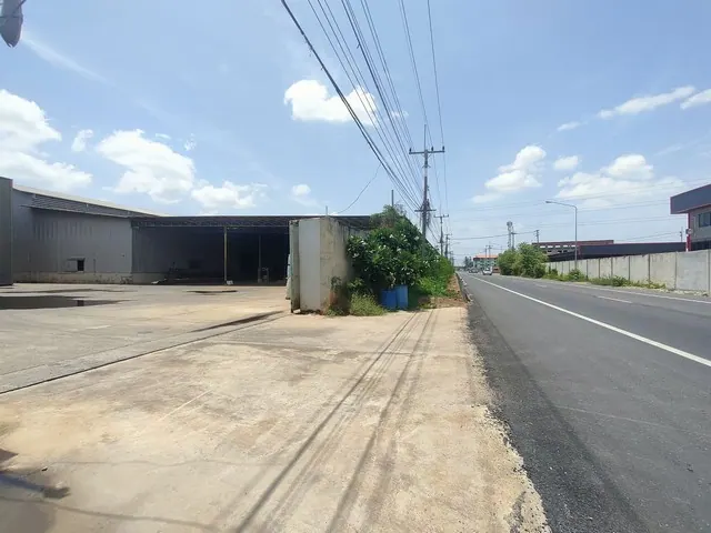 ให้เช่าโกดังสินค้าเก็บของ-โรงงาน ติดถนนทางหลวงชนบท 2006 จ.สมุทรสาคร