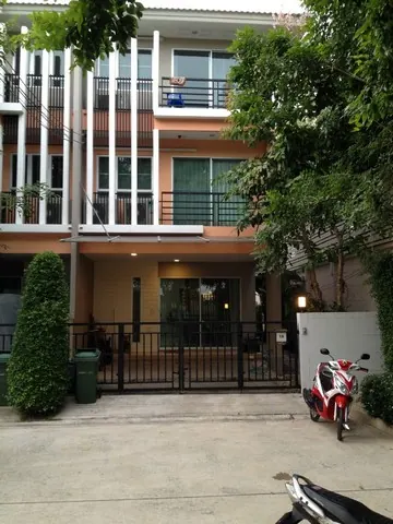 ให้เช่าทาวน์โฮม 3 ชั้น ม.วิสต้า ปาร์ค พระราม 2 บ้านหลังริม เฟอร์ฯ Built