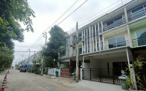 ขายพร้อมผู้เช่าทาวน์โฮม 3 ชั้น ม.วิสต้า ปาร์ค พระราม 2 Renovate ใหม่