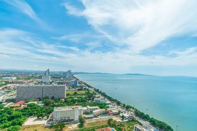 คอนโดติดทะเลจอมเทียนโคปาคาปานา   Copacabana Beach Jomtien Pattaya