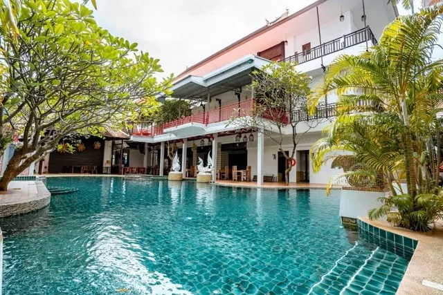 ขายโรงแรมรีสอร์ทหรู พัทยาเหนือ  พัทยาเหนือ – นาเกลือ  พร้อมใบอนุญาตโรงแรมครบ