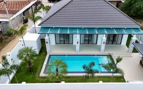 ห้วยใหญ่ ถนนเทศบาล 1 ซอย 12  ขายบ้านพูลวิลล่าหรู  บ้านใหม่มือ 1