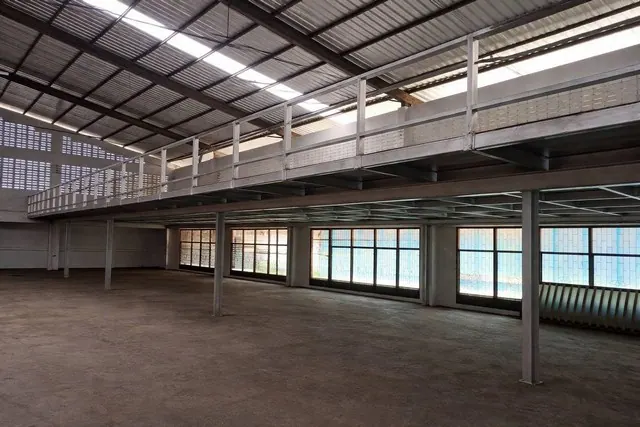 โกดังให้เช่า  โกดัง พร้อมออฟฟิศ @สุขสวัสดิ์ 72 ให้เช่า  Warehouse