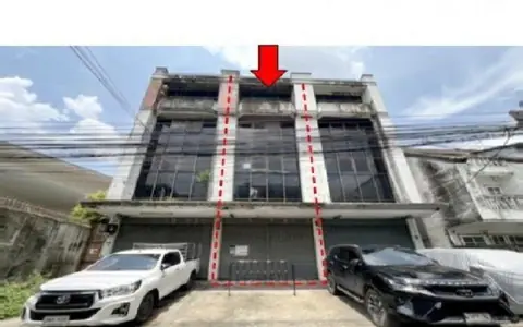 ขายอาคารพาณิชย์มือสอง เขตบางกะปิ กรุงเทพ บ้านเดี่ยวหันไปทางทิศตะวันออก