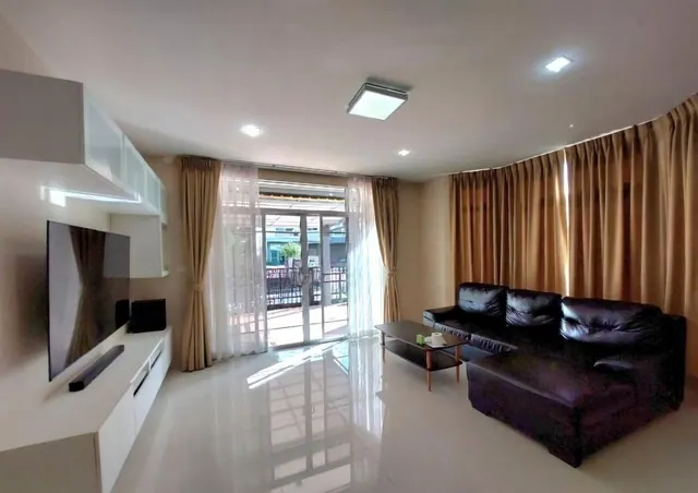ให้เช่า บ้านเดี่ยว2ชั้น 60ตรว. ถนน แจ้งวัฒนะ ใกล้ทางด่วน (อิมแพคเมืองทองธานี)